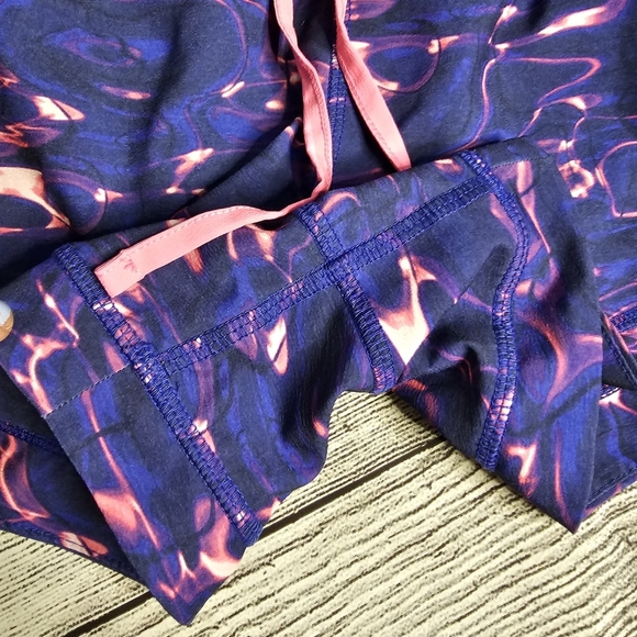 ATHLETIC shorts- vibrant! - Picture 4 of 10